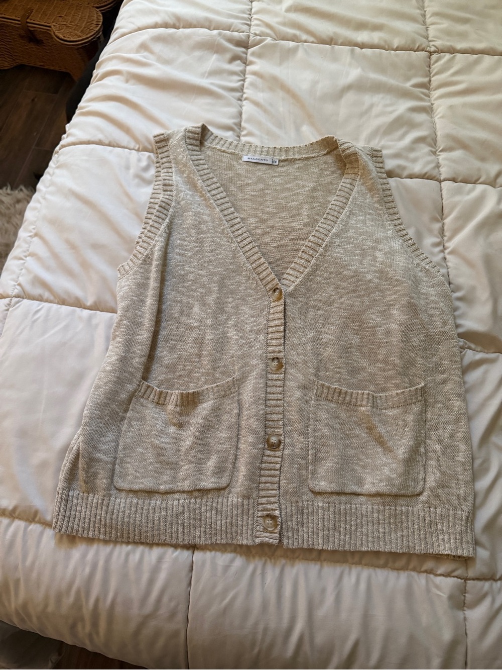Sleeveless Knit Sweater Vest